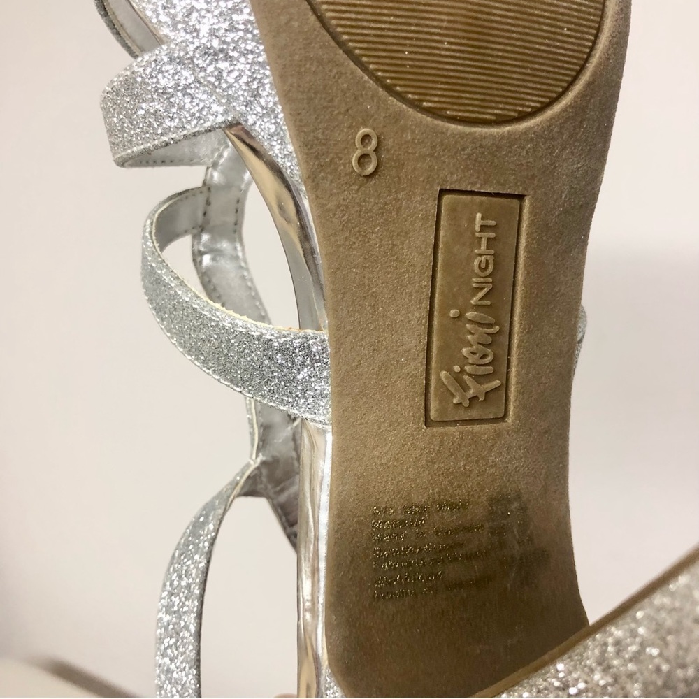 FIONI Night Women's Silver Metallic Glitter Strappy
platform Heels Size 8 EUC - Picture 10 of 10